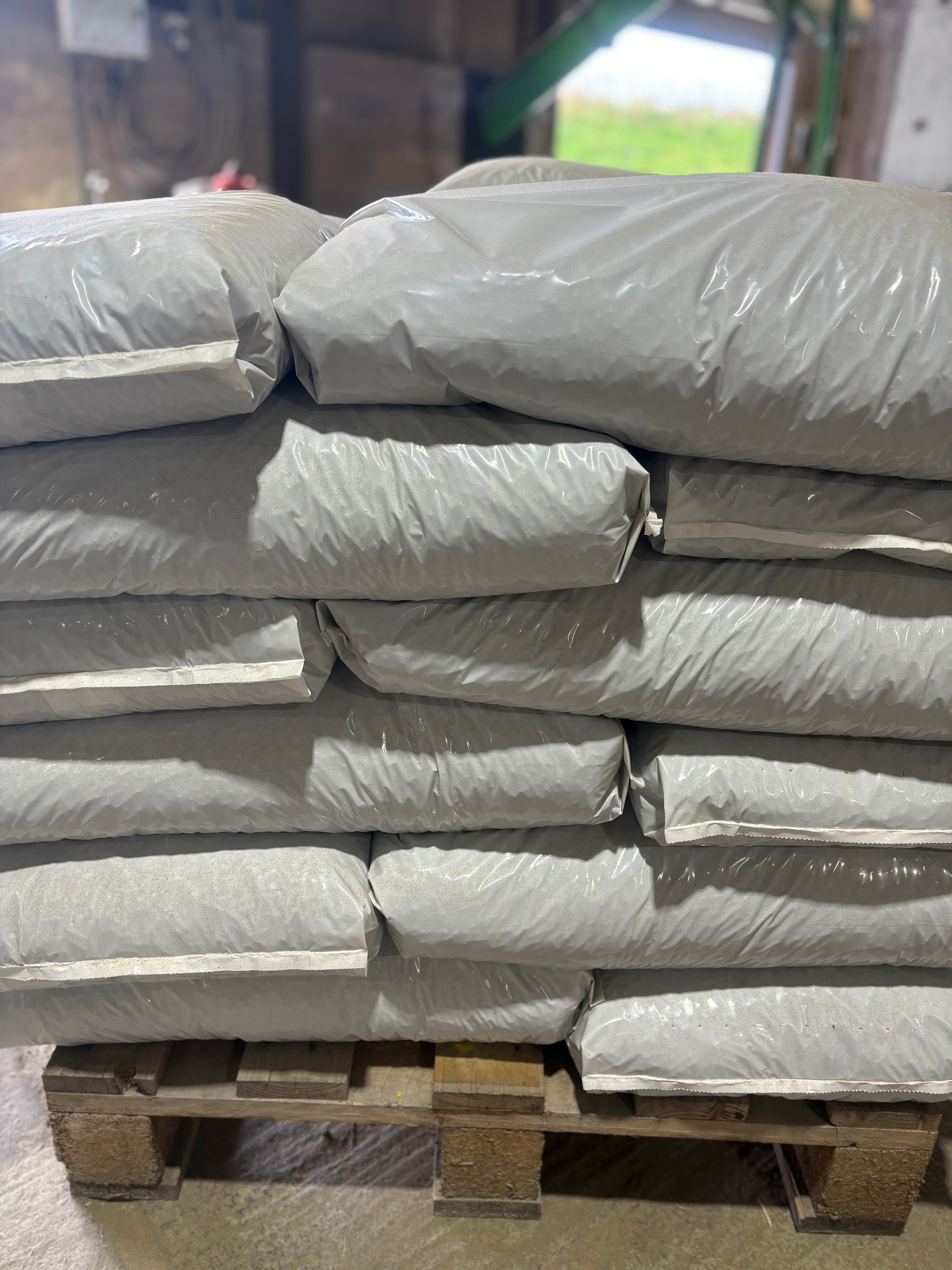 LOCAL DELIVERY - Miscanthus Animal Bedding Pellets 70 | Nanhoron Farms